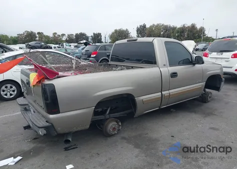 2001 Chevrolet Silverado C1500 from USA, damaged, VIN 1GCEC14V41Z118929
